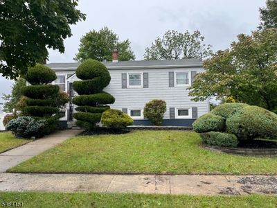 10 Montrose Rd