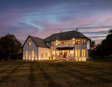 37W993 Heritage Oaks Dr