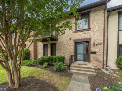 9721 Shadow Oak Dr
