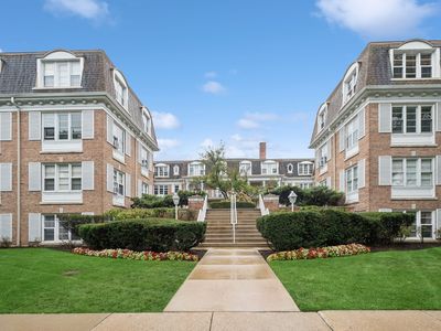Property at 2300 Central St APT 3, Evanston, IL