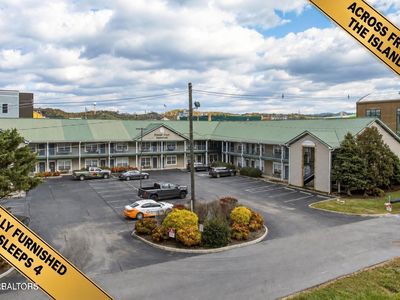2743 Colonial Dr APT 205