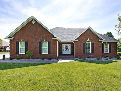 138 Falcon Crest Dr