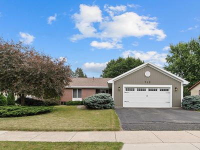 712 N Wuthering Hills Dr
