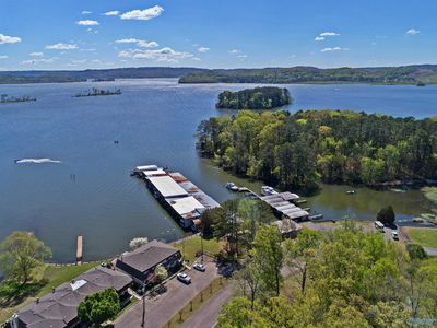 225 Riverbend Cir #20