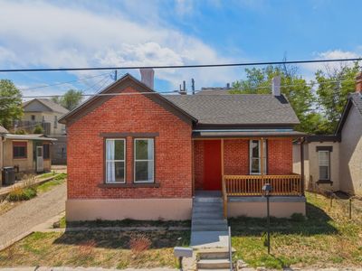 303 S Convent St