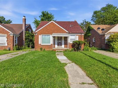 Property at 18246 Ashton Ave, Detroit, MI