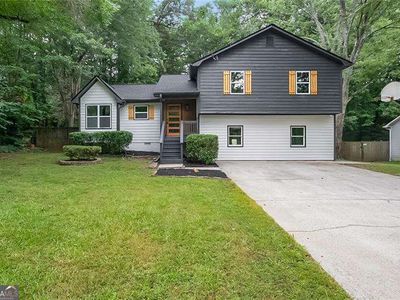 4050 Sumit Wood Dr NW