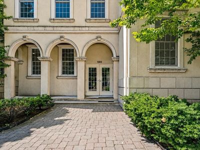 180 Edgewater Rd APT 1B
