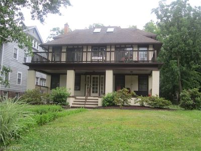 2504 Euclid Heights Blvd