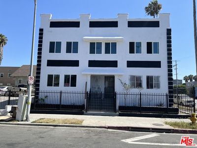 456 W 52nd St