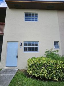 6605 Winfield Blvd #32