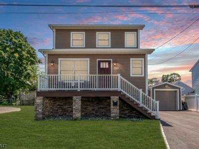 203 Jasinski Ave