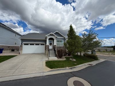 1073 Blackstone Dr