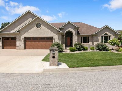 57591 Shorewood Dr E