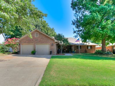 157 E Vail Dr