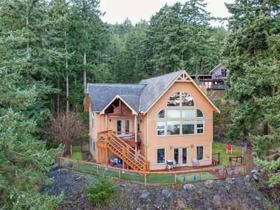 1103 Berry Way