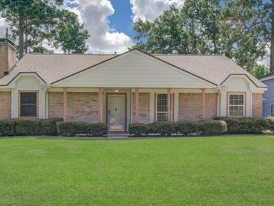 28706 Savannah Dr