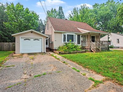 1050 Bloomfield Ave
