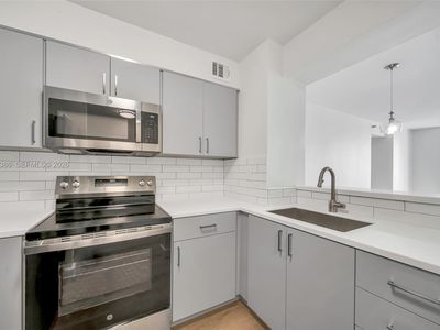 501 SW 1st St APT 502
