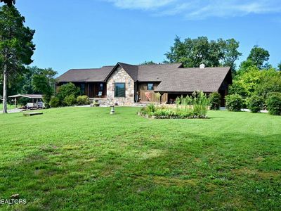 429 Henry Ln
