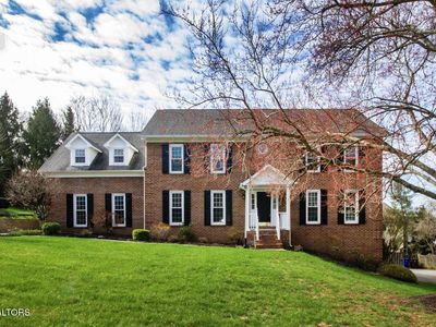 305 Sugarwood Dr