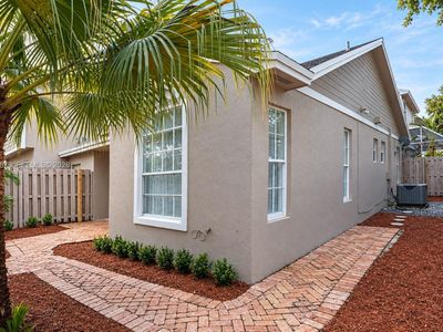12201 SW 148th St APT 901