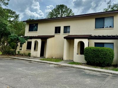 2735 SW 35th Pl APT 601