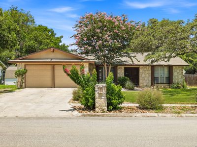 6103 PECAN TRAIL ST