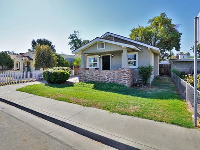 433 W Florinda Street