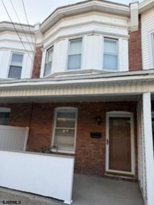 2903 Jackson Ter