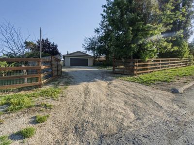 375 Hitch Dr
