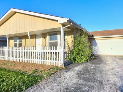 20137 Sequoia Ave