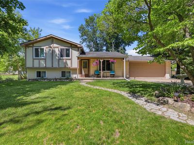 5069 Warmbriar Dr