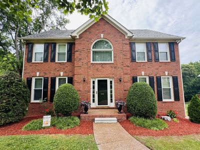 808 Overhills Dr