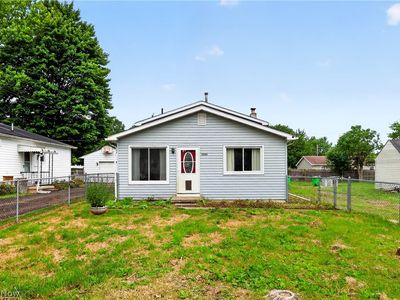 Property at 1154 Meadowbrook Ave, Alliance, OH