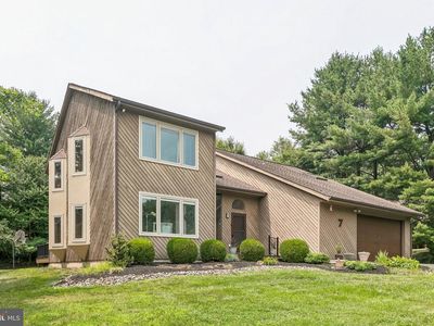 7 Haycroft Dr