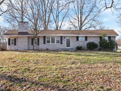 6281 Champion Ave NW