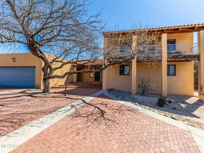 3352 N Riverbend Cir W