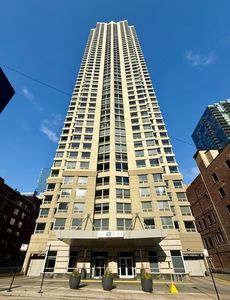 440 N Wabash Ave APT 1008