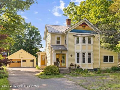 3506 Main St