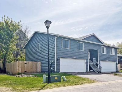 Property at 4463 Cinnamon Ridge Cir, Eagan, MN