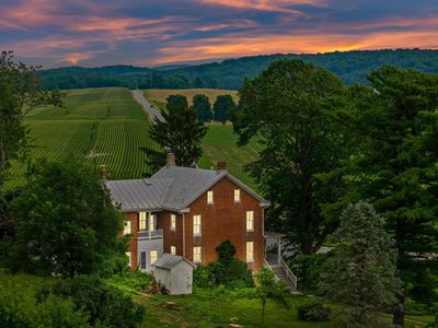 674 Old Bachmans Valley Rd