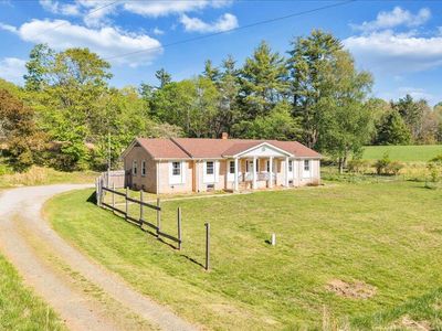 Property at 1547 Kings Store Rd NE, Check, VA