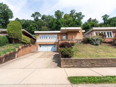 3018 Beechwood Blvd