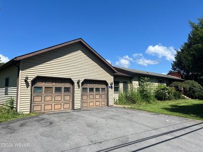 820 E Central Ave