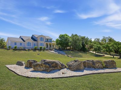 3011 River Way