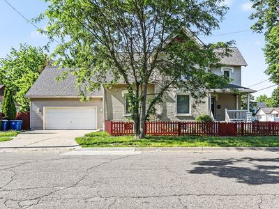 302 W Frank St