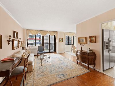 300 E 54th St APT 22H