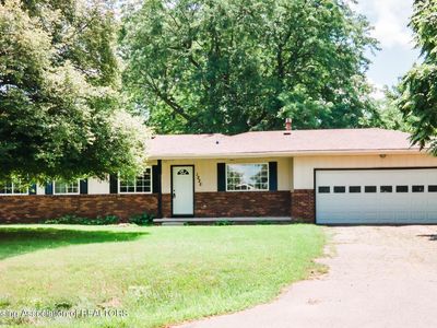 1225 S Geneva Dr