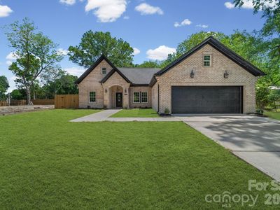 5121 Morningwood Dr